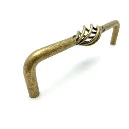 Maniglia VIRTUE / Ottone patinato