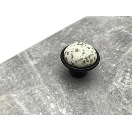 Pomello MOET / Porcellana con motivo – nero anticato