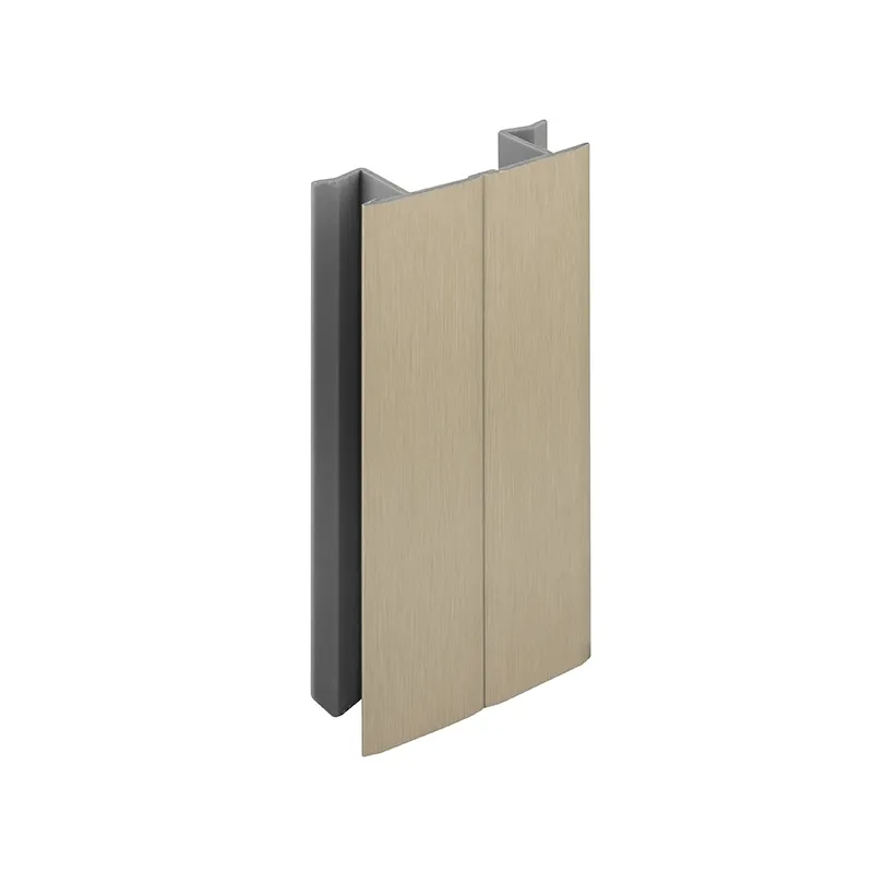 Raccordo flessibile per zoccolo / Acciaio inox spazzolato