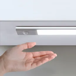 Luce LED sottopensile con sensore KRAUS / Alluminio
