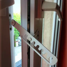 Ferramenta di sicurezza per bloccare le finestre – 2 pz / Marrone