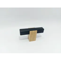 Pomello in legno LEO / Nero – faggio naturale