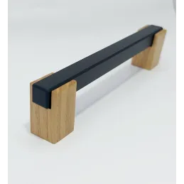 Maniglia in legno LEO II / Nero - faggio naturale
