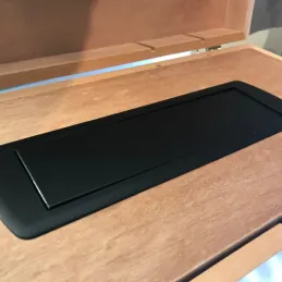 Presa elettrica a scomparsa CIZO 2x230 + 2xUSB - FRENCH / Nera