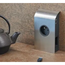 Presa da incasso BORN FRENCH 2 x 230 V + 2 x USB / Acciaio inox