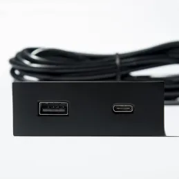 Presa elettrica con caricatore USB Square A+C / Nero opaco