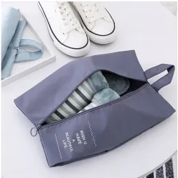 Set da viaggio TRAVEL da 7 pezzi per abbigliamento e cosmetici / Blu