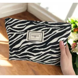 Borsa cosmetica ZEBRA / Bianco-nero
