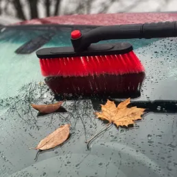 Raschietto con spazzola per la neve