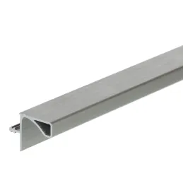 Profilo maniglia orizzontale sotto le ante superiori GOLIAN / Acciaio inox