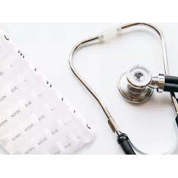 Esclusivo organizzatore e dosatore per farmaci PREVENT / Trasparente