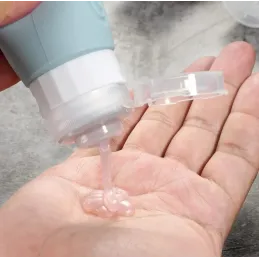 Set da viaggio di flaconi in silicone per cosmetici EMPORA / Nero