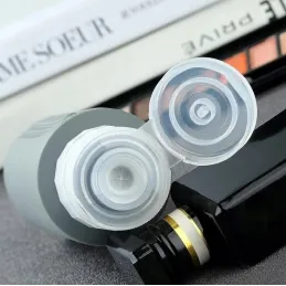 Set da viaggio di flaconi in silicone per cosmetici EMPORA / Nero