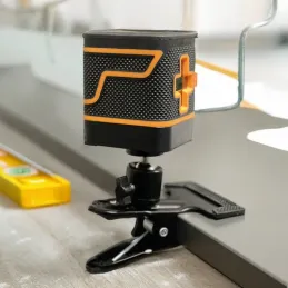 Livella laser a linee incrociate con supporto