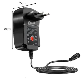 Alimentatore universale con 6 connettori da 3-12 V + USB / Nero