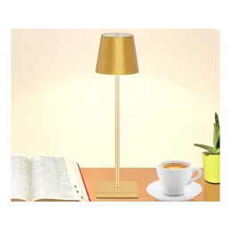 Lampada da tavolo decorativa con accensione touch e dimmer ZEUS / Dorata