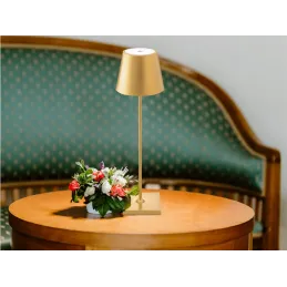 Lampada da tavolo decorativa con accensione touch e dimmer ZEUS / Dorata