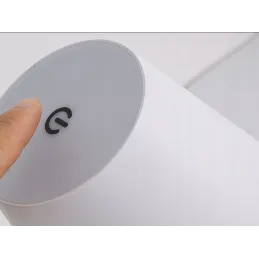Lampada da tavolo decorativa con accensione e regolazione dell’intensità luminosa touch ZEUS / Bianca