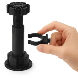 Fissaggio del piedino allo zoccolo in plastica