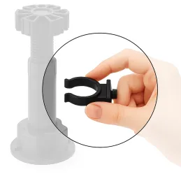 Fissaggio del piedino allo zoccolo in plastica