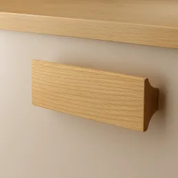 Maniglia in legno HEKTOR / Rovere verniciato