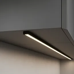 Profilo in alluminio MAXX per illuminazione a LED con copertura satinata / Nero
