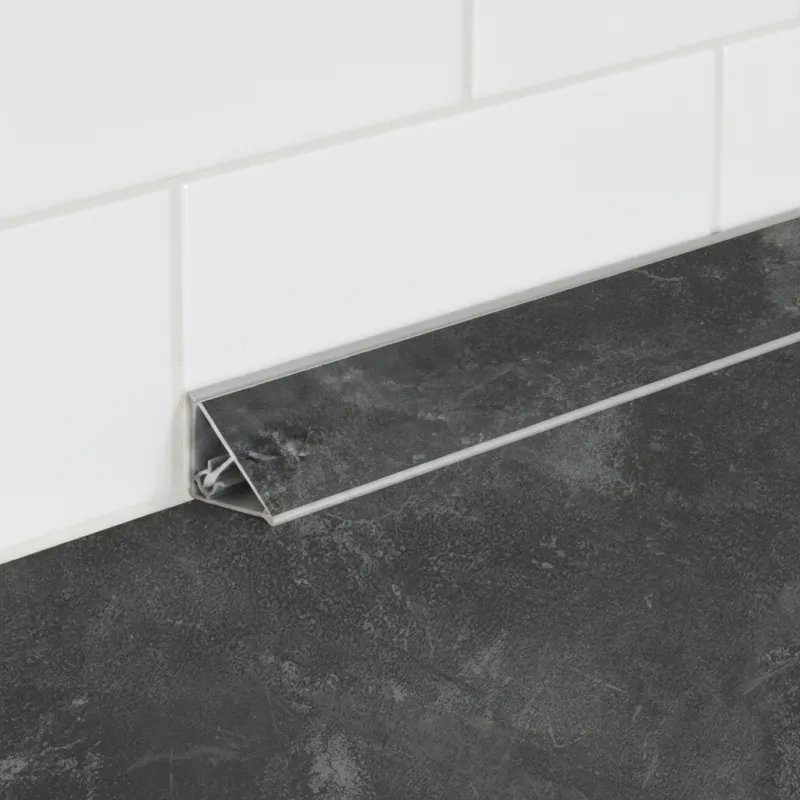 Profilo di finitura KRONOSPAN K205 SU / Black Concrete