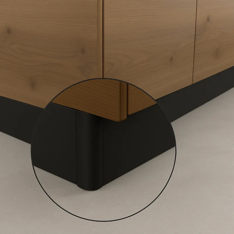Giunto angolare per zoccolo da cucina in plastica / Nero