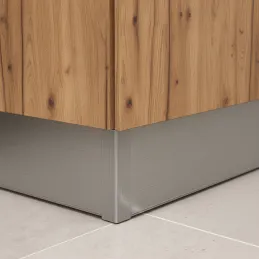 Giunto angolare per zoccolo da cucina 90° / Acciaio inox spazzolato
