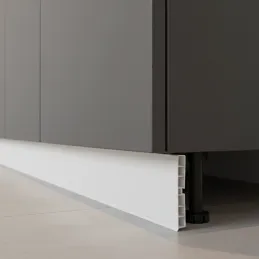 Zoccolo da cucina in plastica PAX / Bianco opaco RAL 9010