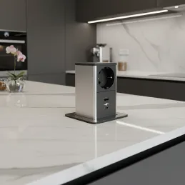 Presa estraibile SQUARE UP SCHUKO 1x230V + USB A-C / Acciaio inox