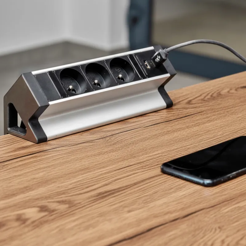 Presa da tavolo da incasso DESK 3x230V + 2xUSB per la ricarica / Acciaio inox
