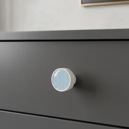Pomello in legno ARSIA / Bianco - motivo abete blu