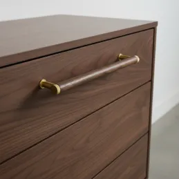 Maniglia in legno SOHO / Noce laccato - dorato