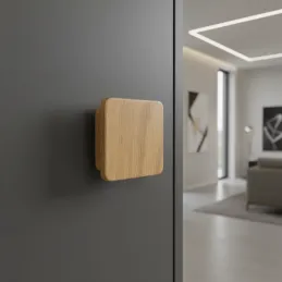 Maniglia in legno XANDER / Rovere verniciato