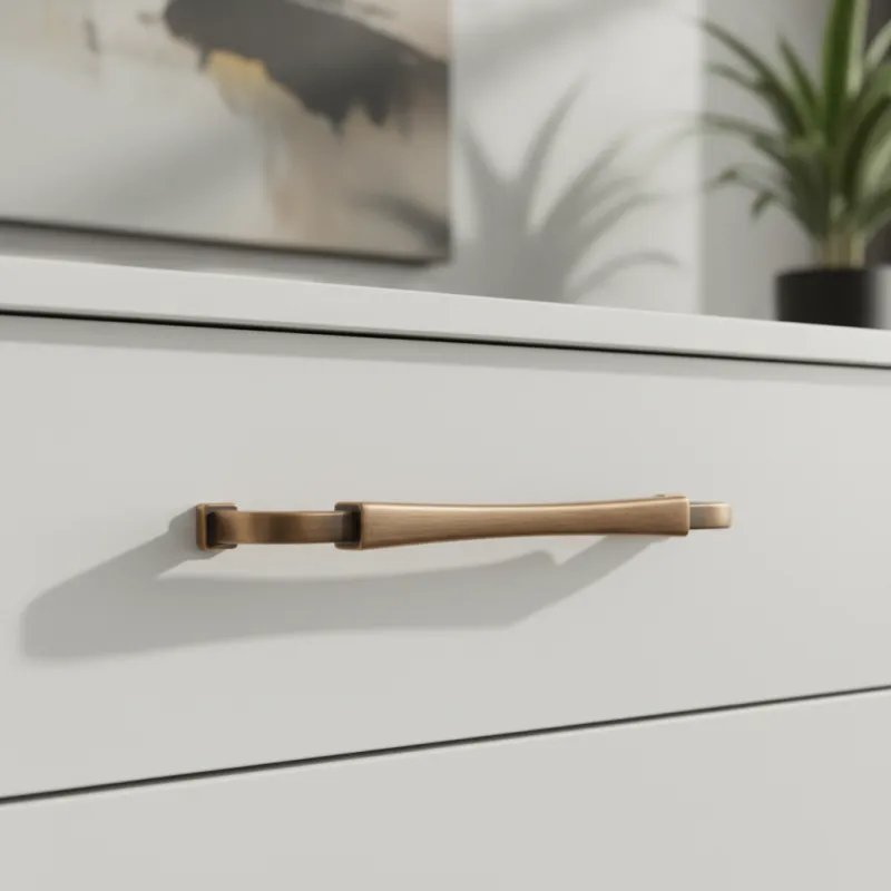 Maniglia NEUS / Ottone anticato