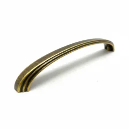Maniglia ARLES / Ottone patinato lucido