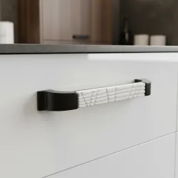 Maniglia in ceramica BRAGA / Nero opaco