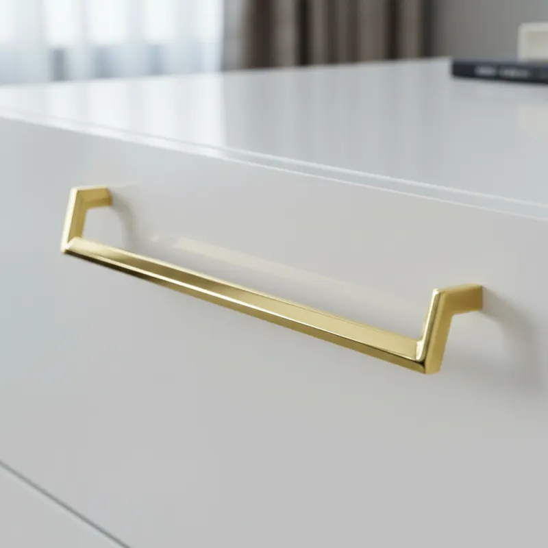 Maniglia AMORA / Oro lucido