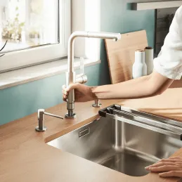 Miscelatore da cucina da posizionare davanti alla finestra Blanco LANORA S-F con doccetta / Acciaio inox lucido