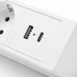 Presa da incasso per scrivania DESK 3x230V + 2xUSB per la ricarica / Bianca