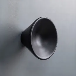 Pomello in legno APOLO / Nero opaco