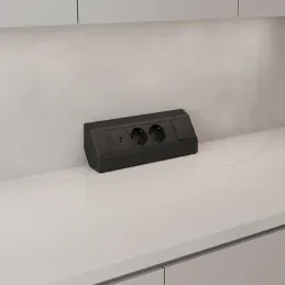Multipresa da incasso CORNER SCHUKO 2x 230V + USB A-C / Nero opaco