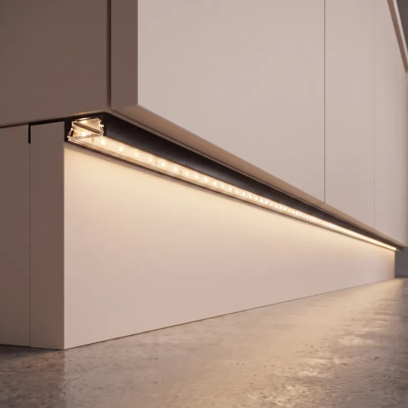 Profilo in alluminio per illuminazione LED dello zoccolo ARIANA con copertura trasparente / Nero opaco