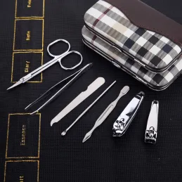 Set da manicure da 7 pezzi / Marrone - cromato