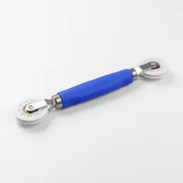 Strumento universale per l'installazione di strisce LED nei profili da 6-8 mm / Blu