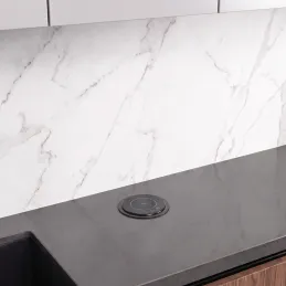 Presa automatica estraibile AMBIENTE SCHUKO 3x230V + USB A-C con luce e ricarica / Vetro nero