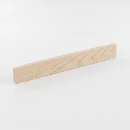 Maniglia in legno VIVIAN / Frassino grezzo non verniciato