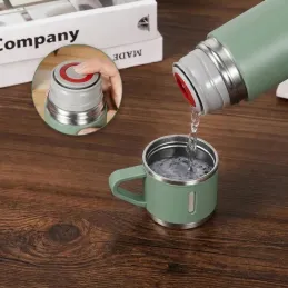 Termos elegante con 3 bicchieri 400 ml / Verde