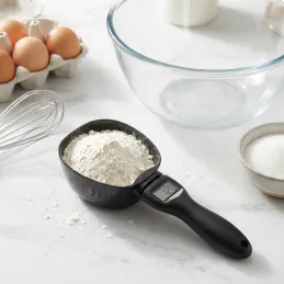Mestolo da cucina con display LCD e bilancia XXL / Nero opaco